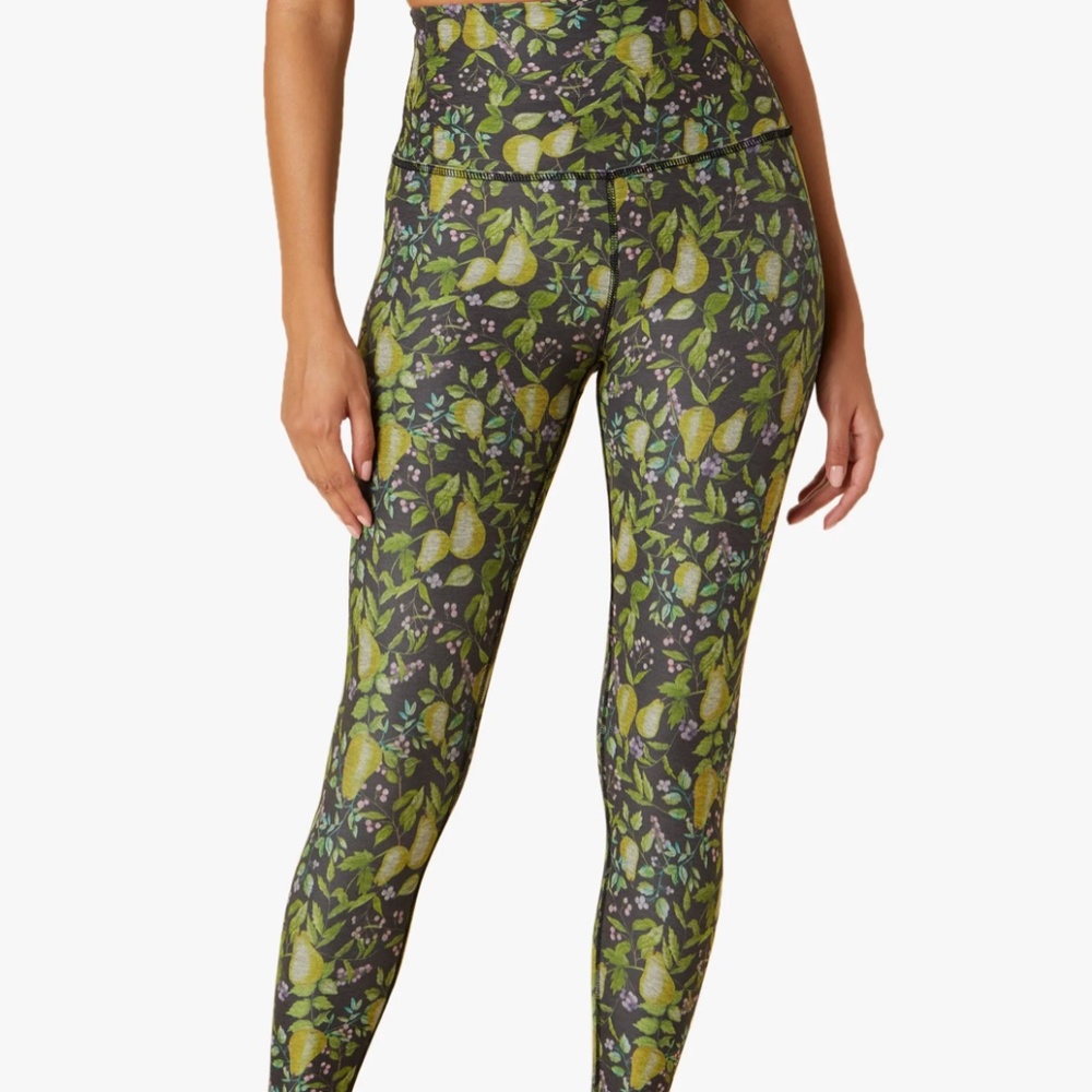 Beyond Yoga Silver Mist Pear SoftMark High Waisted Midi Legging green small